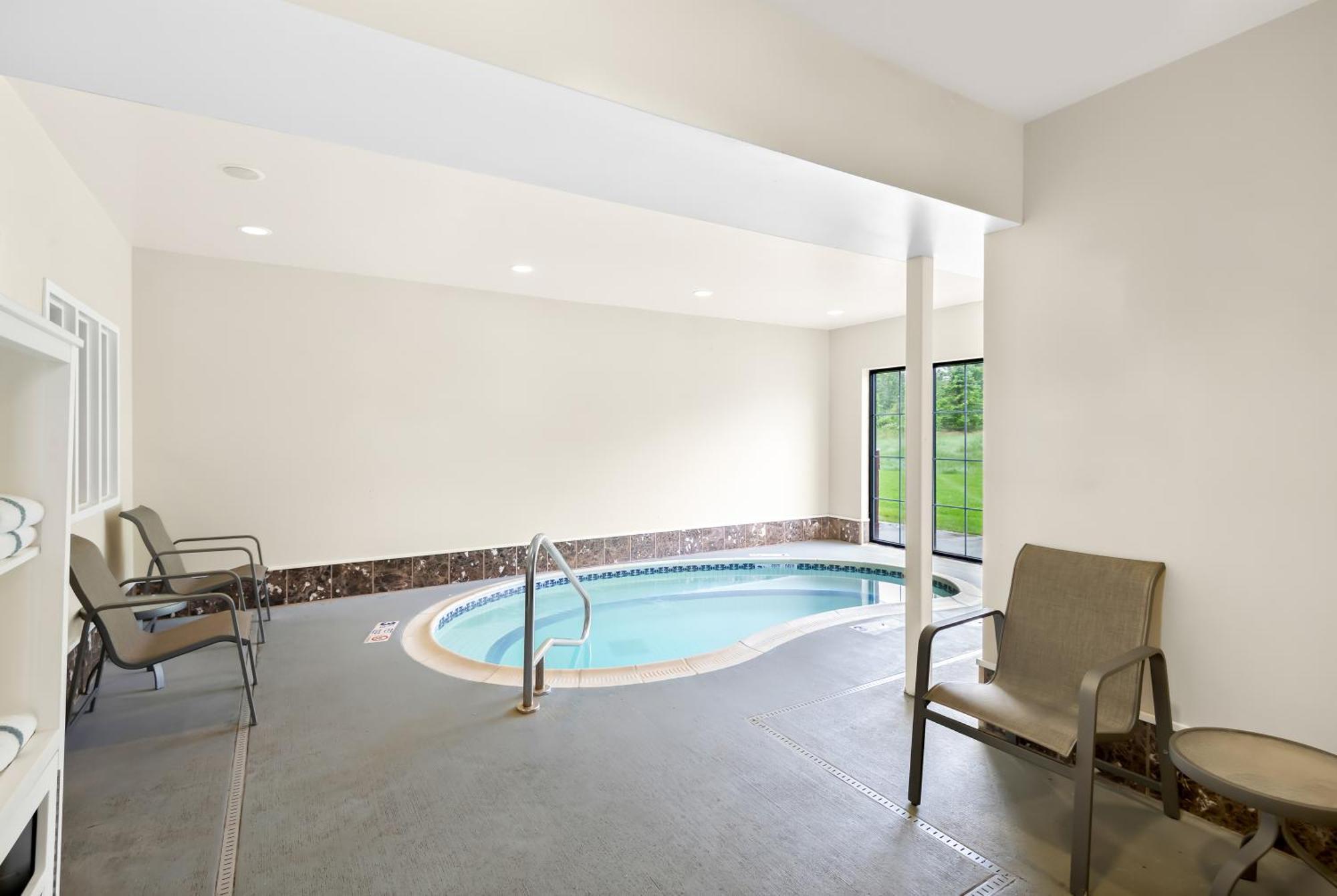 Best Western Palmyra Inn & Suites Exteriér fotografie