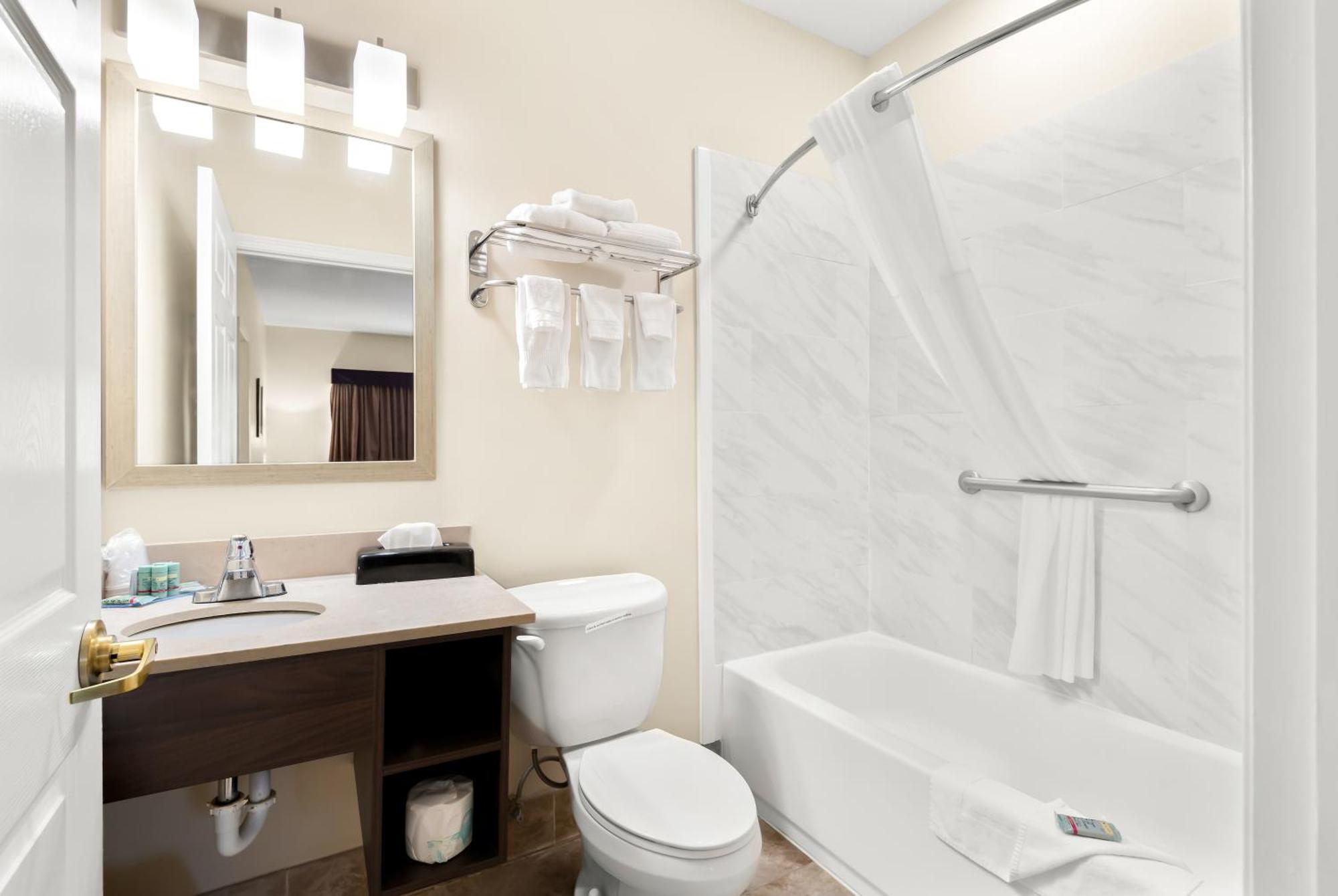 Best Western Palmyra Inn & Suites Exteriér fotografie